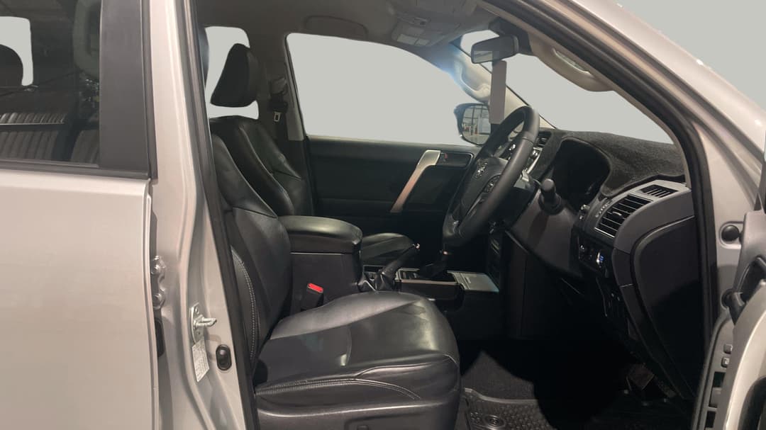2020 Toyota Landcruiser Prado Gxl (4x4), Automatic, 42965 km, Right Side Front Door Cabin View