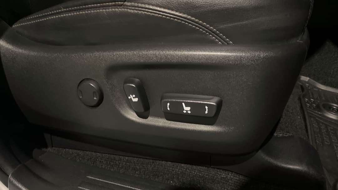 2020 Toyota Landcruiser Prado Gxl (4x4), Automatic, 42965 km, Drivers Side Adjustment Panel