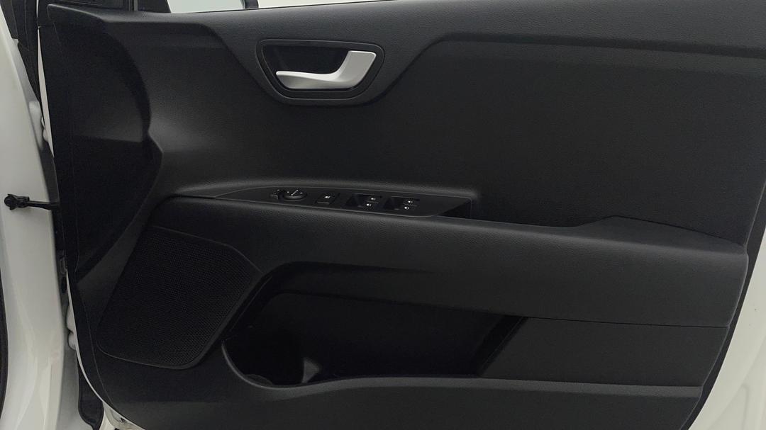 2022 Kia Rio S, Automatic, 49901 km, Speaker View