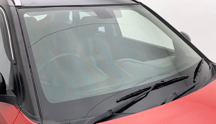 2020 Maruti Vitara Brezza ZXI PLUS DUAL TONE, Petrol, Manual, 54,548 km, Front windshield - Minor spot on windshield