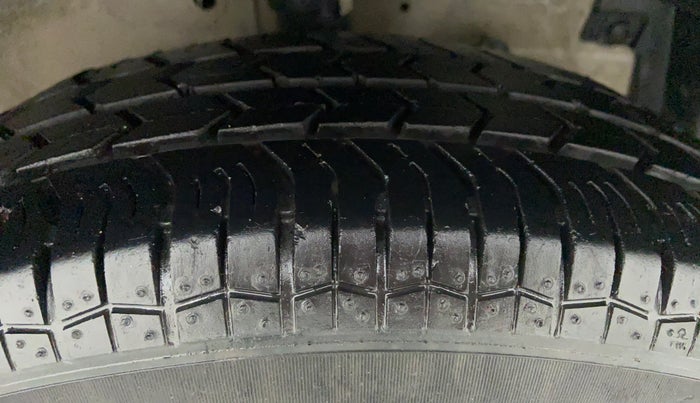 2015 Maruti Swift Dzire VXI 1.2 BS IV, Petrol, Manual, 43,576 km, Right Front Tyre Tread