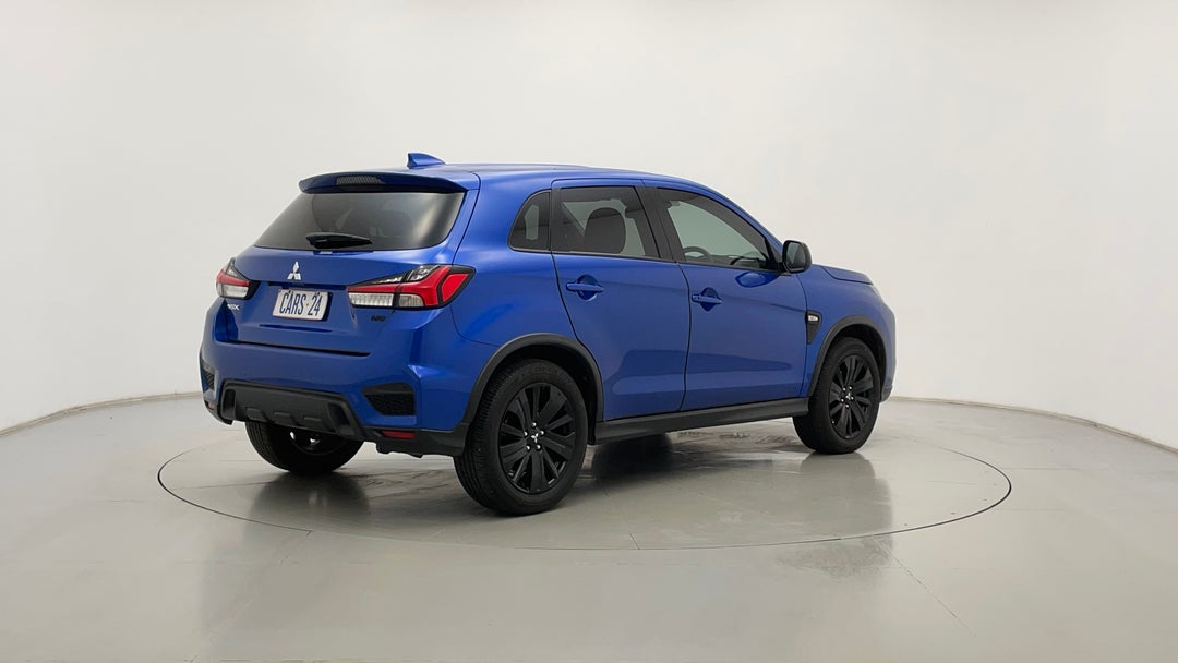 Right Back Diagonal (45- Degree) View