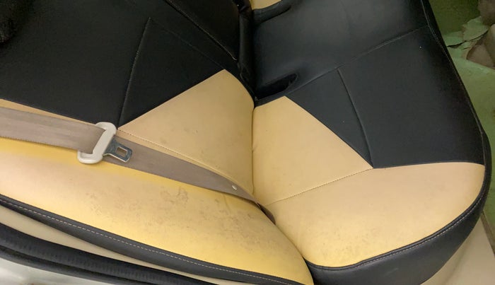 2013 Maruti Swift Dzire VDI, Diesel, Manual, 72,510 km, Second-row right seat - Cover slightly stained