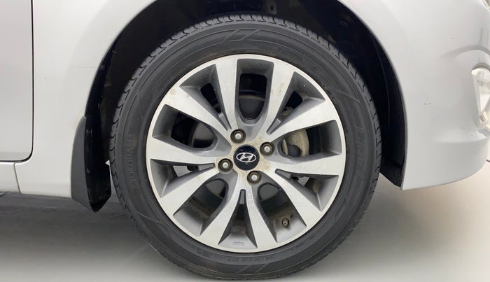 2015 Hyundai Verna FLUIDIC 1.6 CRDI S(O) 4S, Diesel, Manual, 1,01,566 km, Right Front Wheel
