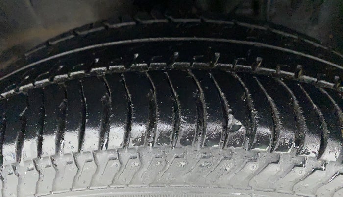 2019 Maruti Alto K10 VXI P, Petrol, Manual, 16,902 km, Left Front Tyre Tread