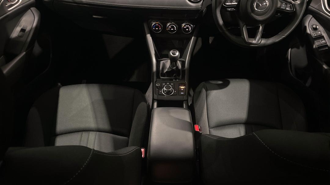 2020 Mazda CX-3 Maxx Sport (FWD), Manual, 20343 km, Center Console