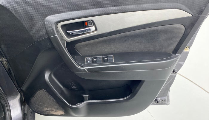 2018 Maruti Vitara Brezza ZDI, Diesel, Manual, 1,54,828 km, Driver Side Door Panels Controls
