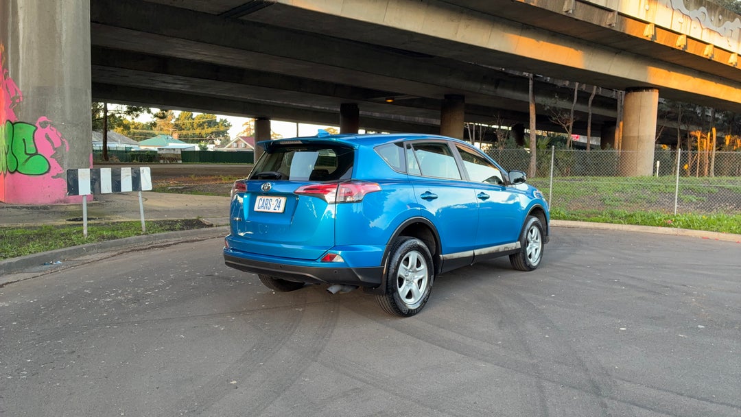 Right Back Diagonal (45- Degree) View