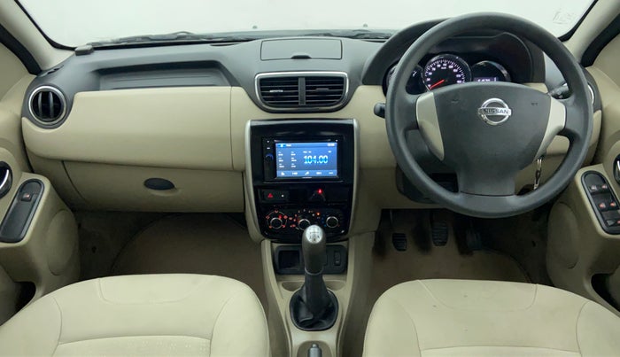 2016 Nissan Terrano XL P, Petrol, Manual, 61,139 km, Dashboard
