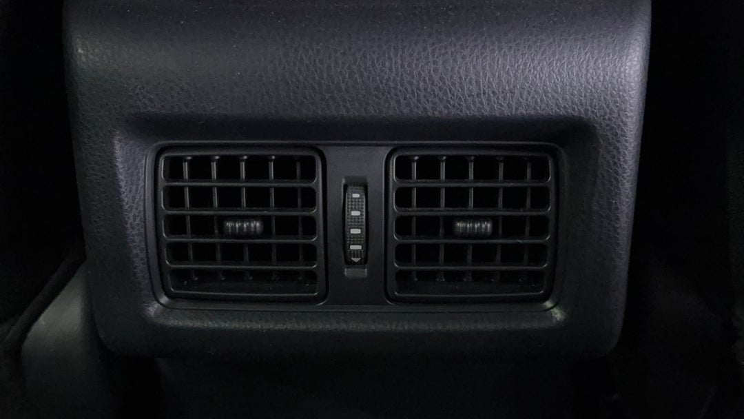 Rear A/C Vent