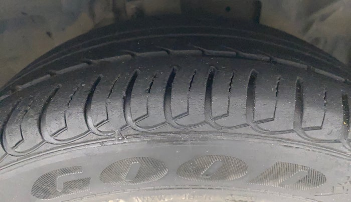 2019 Ford Ecosport TITANIUM 1.5L PETROL, Petrol, Manual, 46,536 km, Right Front Tyre Tread
