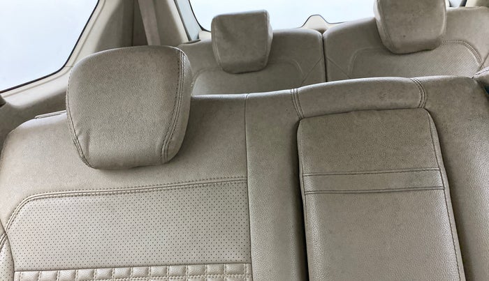 2018 Maruti Ertiga VXI AT SHVS, Petrol, Automatic, 79,430 km, Second-row right seat - Cover slightly stained