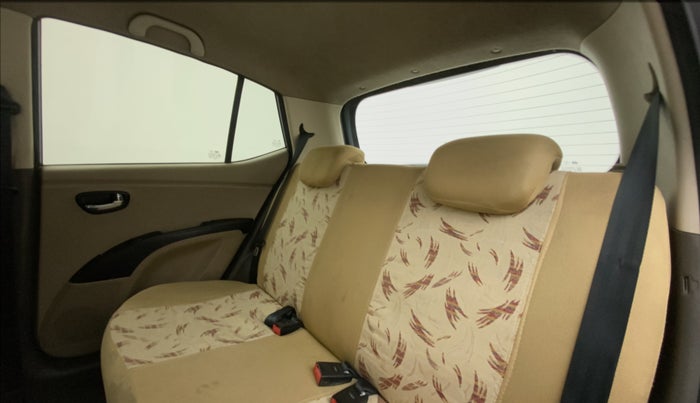 2011 Hyundai i10 SPORTZ 1.2, Petrol, Manual, 30,757 km, Right Side Rear Door Cabin