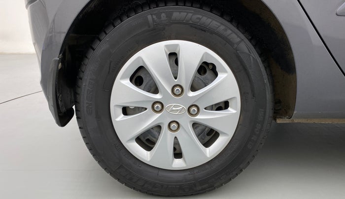 2011 Hyundai i10 SPORTZ 1.2, Petrol, Manual, 30,757 km, Right Rear Wheel
