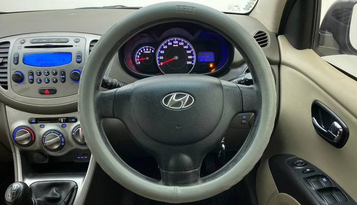 2011 Hyundai i10 SPORTZ 1.2, Petrol, Manual, 30,757 km, Steering Wheel Close Up