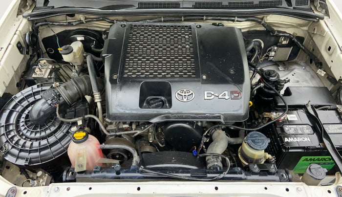 2013 Toyota Fortuner 3.0 MT 4X2, Diesel, Manual, 1,17,736 km, Open Bonet