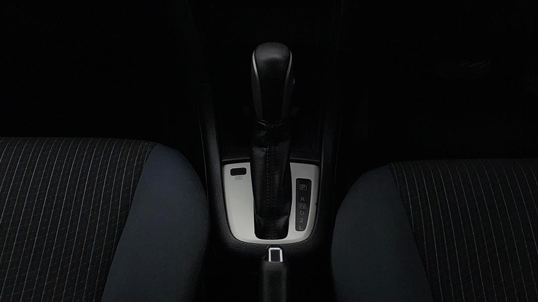 2015 Suzuki Swift Gl, Automatic, 122932 km, Gear Lever 