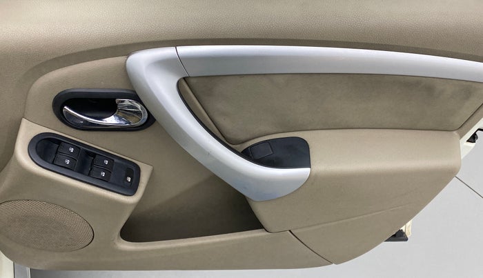2013 Nissan Terrano XL PLUS 85 PS DEISEL, Diesel, Manual, 77,787 km, Driver Side Door Panels Control