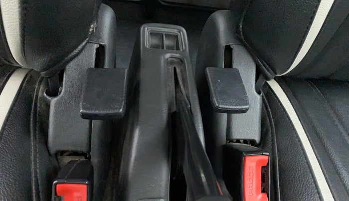 2017 Maruti Eeco 5 STR WITH AC PLUSHTR, Petrol, Manual, 45,548 km, Driver Side Adjustment Panel