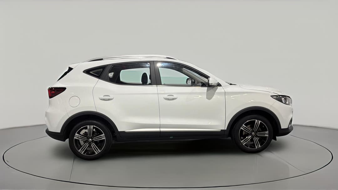 2023 MG ZS Essence, Automatic, 46105 km, Right Side View