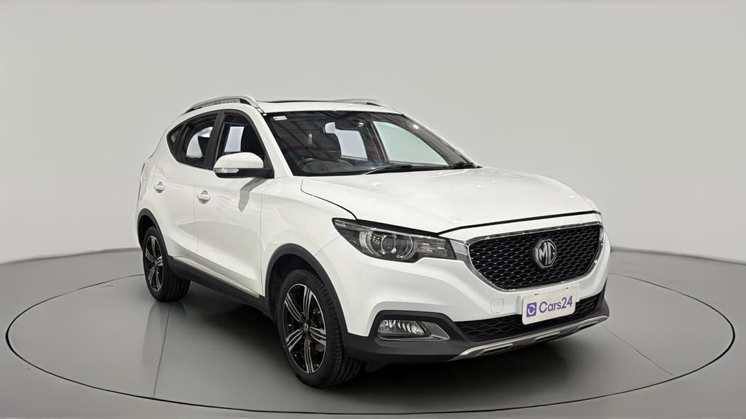 2023 MG ZS Essence, Automatic, 46105 km, Right Front Diagonal (45- Degree) View