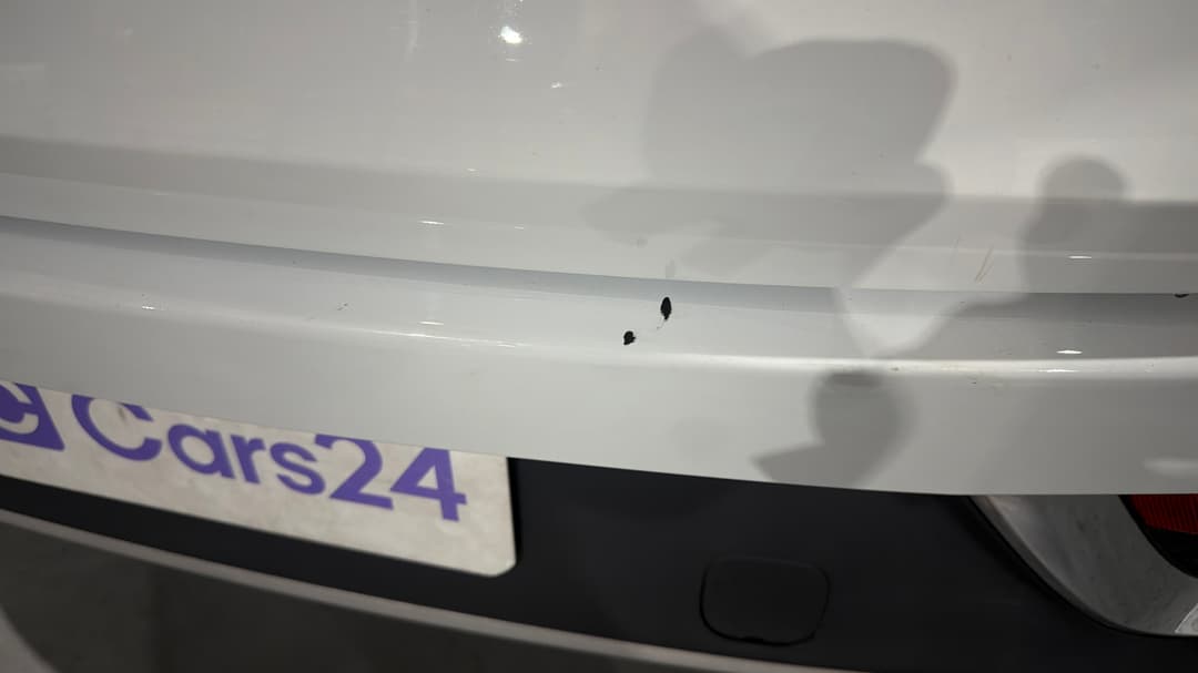 2023 MG ZS Essence, Automatic, 46105 km, Bumper Rear Chip