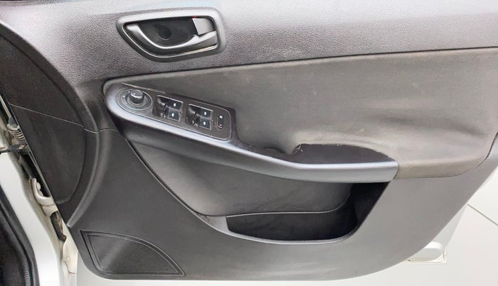 2014 Tata Zest XM PETROL, Petrol, Manual, 60,859 km, Driver Side Door Panels Control