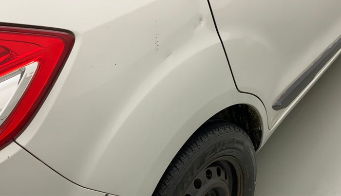 2014 Maruti Ertiga VXI, Petrol, Manual, 22,243 km, Right quarter panel - Minor scratches