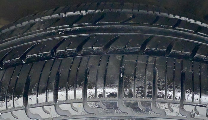 2021 Maruti S PRESSO VXI CNG, CNG, Manual, 20,307 km, Left Front Tyre Tread
