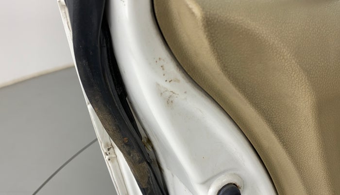 2014 Honda Amaze 1.2 EXMT I VTEC, Petrol, Manual, 36,260 km, Rear left door - Beading has minor damage