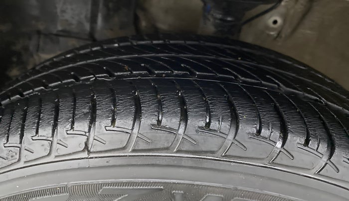 2020 Maruti New Wagon-R VXI 1.0, Petrol, Manual, 15,389 km, Left Front Tyre Tread