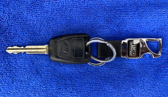 2015 Hyundai Eon SPORTZ, Petrol, Manual, 54,108 km, Key Close Up