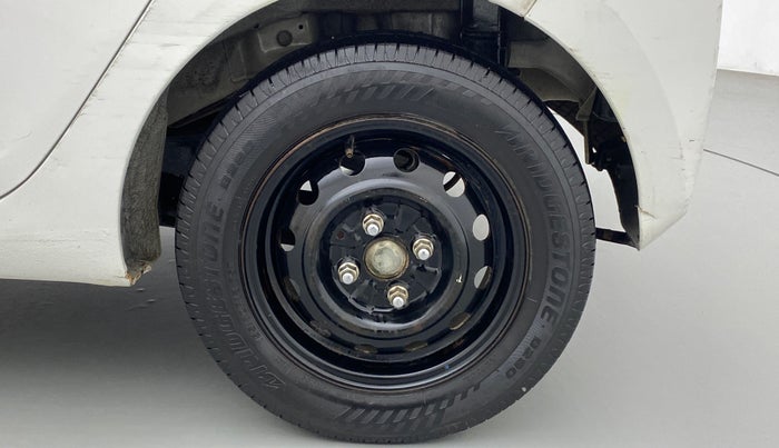 2015 Hyundai Eon SPORTZ, Petrol, Manual, 54,108 km, Left Rear Wheel