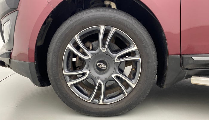 2018 Mahindra MARAZZO M8 7 STR, Diesel, Manual, 16,097 km, Left Front Wheel