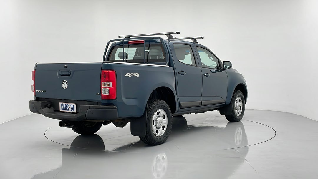 Right Back Diagonal (45- Degree) View