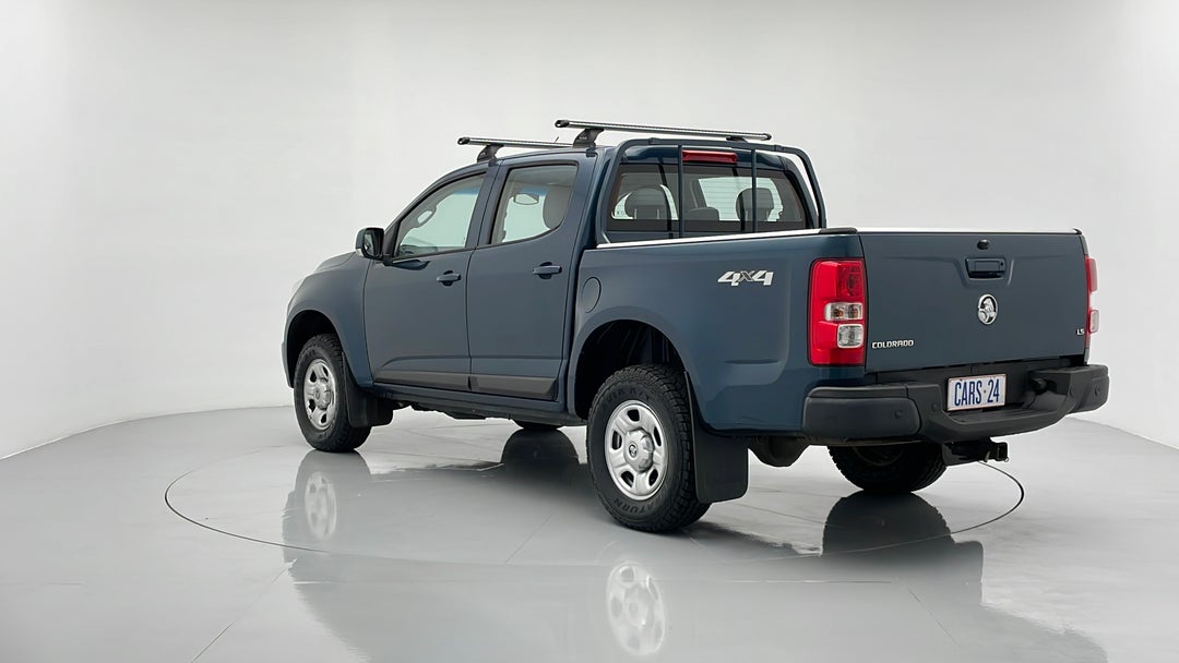 Left Back Diagonal (45- Degree) View