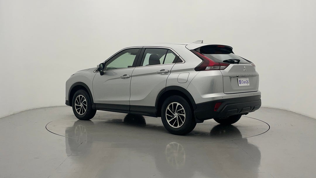 Left Back Diagonal (45- Degree) View