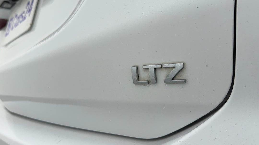 Badge (Boot Right Side)