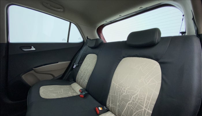 2016 Hyundai Grand i10 1.2 ASTA (O) AT, CNG, Automatic, 57,587 km, Right Side Rear Door Cabin