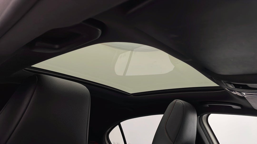 Interior Sunroof/Moonroof
