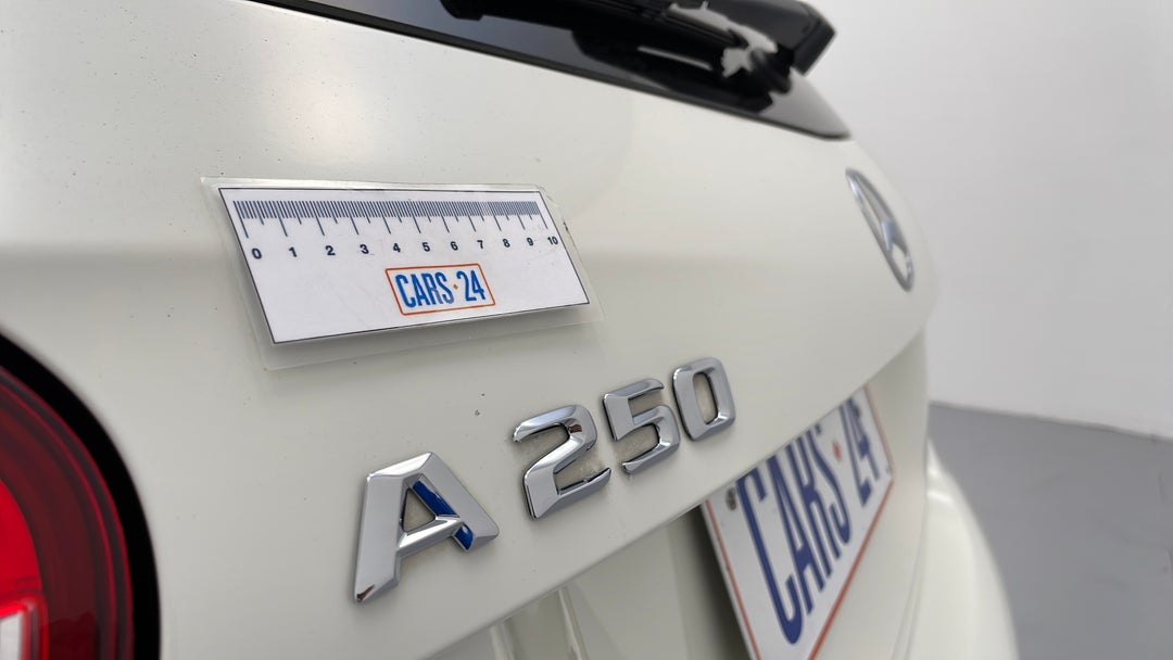 Boot / Tailgate Tailgate Chip