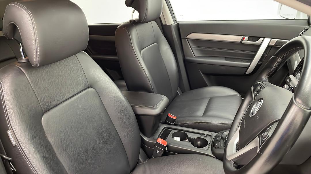 2017 Holden Captiva 7 Ltz (awd), Automatic, 156763 km, Right Side Front Door Cabin View