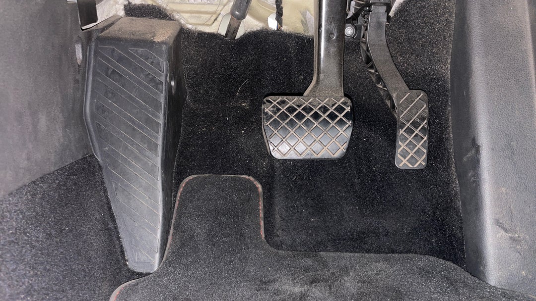 2018 Volkswagen Golf 110 Tsi Trendline, Automatic, 147265 km, Pedals and Footmat