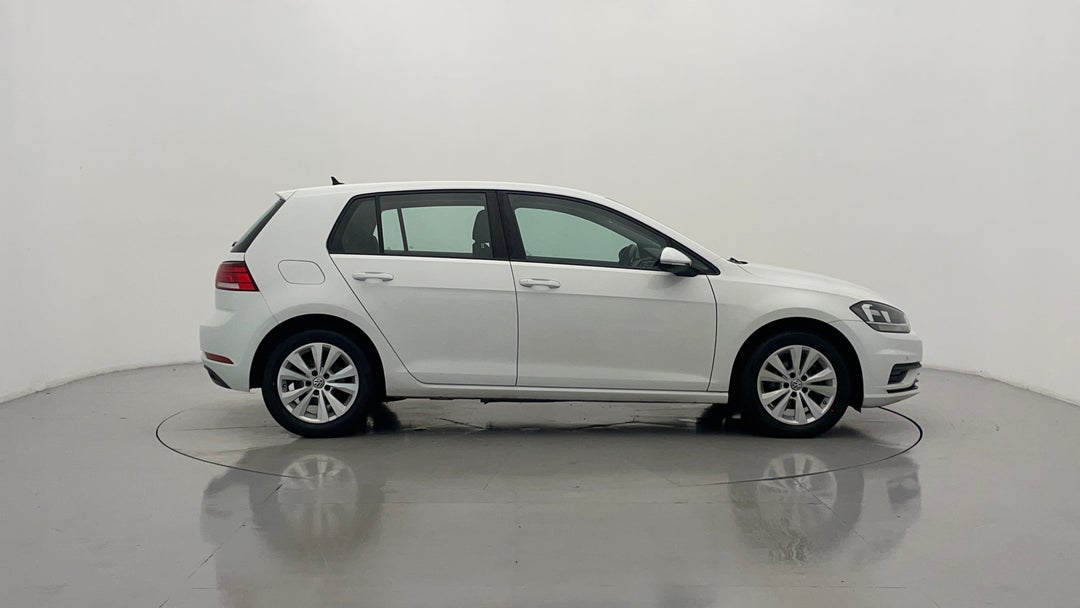 2018 Volkswagen Golf 110 Tsi Trendline, Automatic, 147265 km, Right Side View