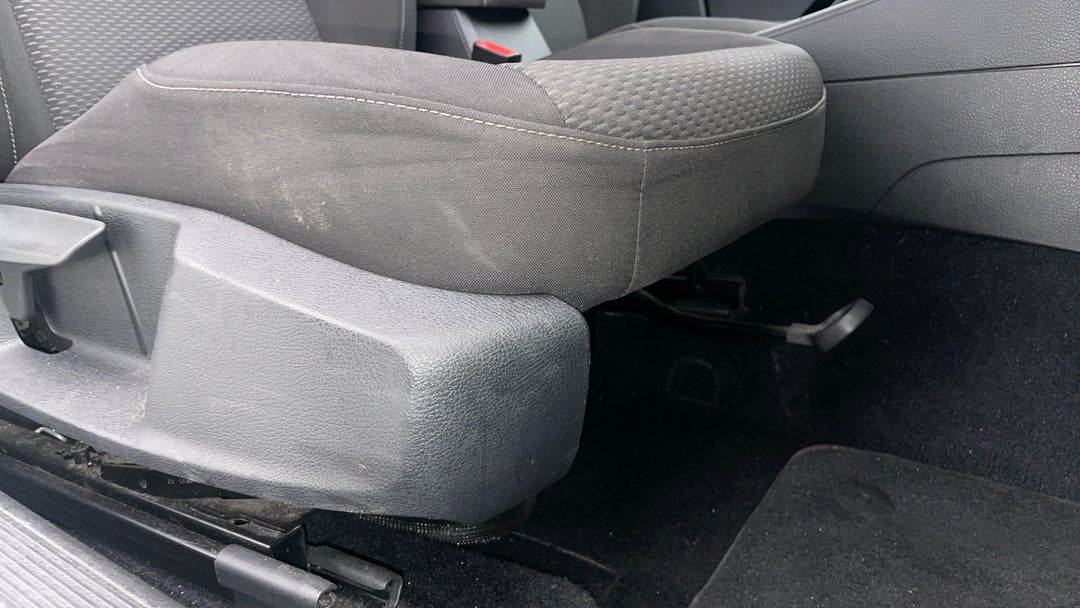 2018 Volkswagen Golf 110 Tsi Trendline, Automatic, 147265 km, Drivers Side Adjustment Panel