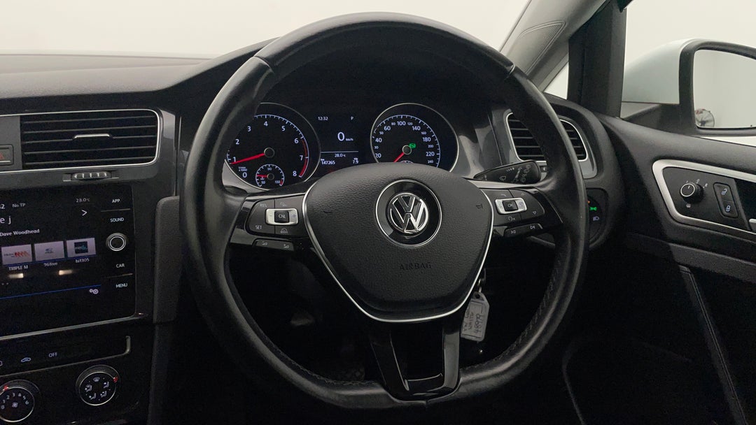2018 Volkswagen Golf 110 Tsi Trendline, Automatic, 147265 km, Steering Wheel Close-up