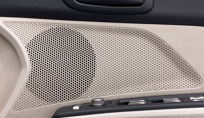 2019 Mahindra XUV300 W6 1.5 DIESEL, Diesel, Manual, 54,443 km, Speaker