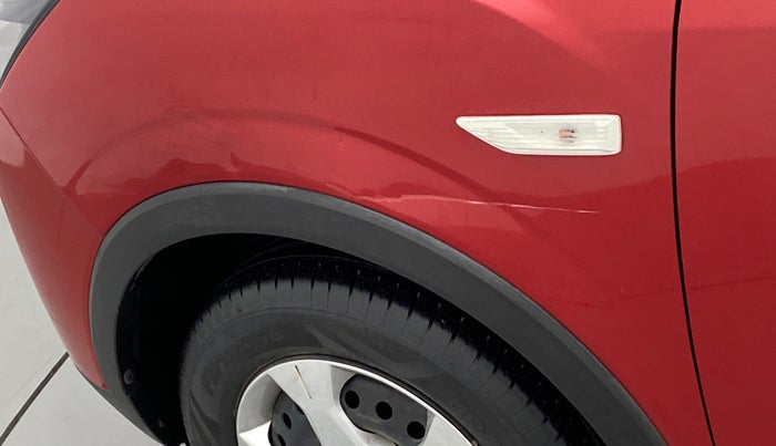 2019 Mahindra XUV300 W6 1.5 DIESEL, Diesel, Manual, 54,443 km, Left fender - Slightly dented