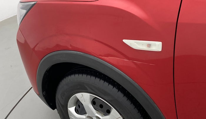 2019 Mahindra XUV300 W6 1.5 DIESEL, Diesel, Manual, 54,443 km, Left fender - Minor scratches