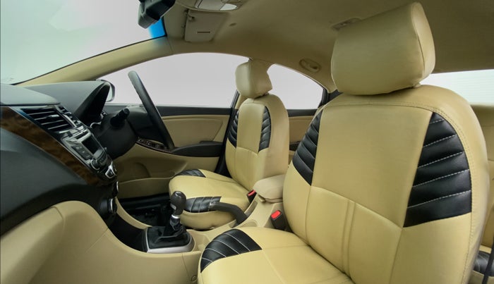 2015 Hyundai Verna FLUIDIC 1.6 VTVT S, Petrol, Manual, 32,248 km, Right Side Front Door Cabin